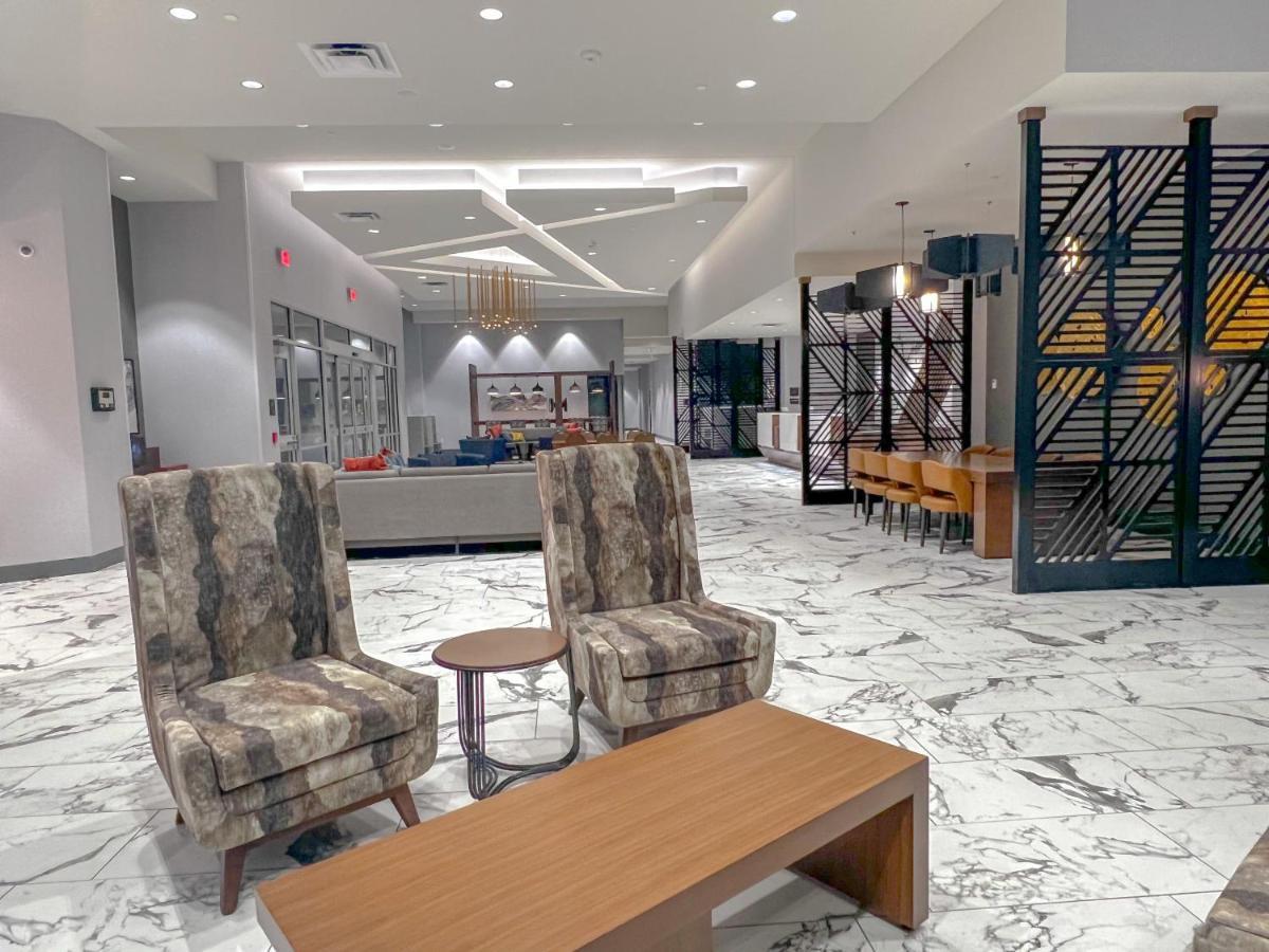 Hotel Crowne Plaza - Kearney By Ihg Exterior foto